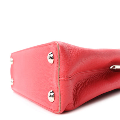 Taurillon Capucines Bb Fuchsia Handbag