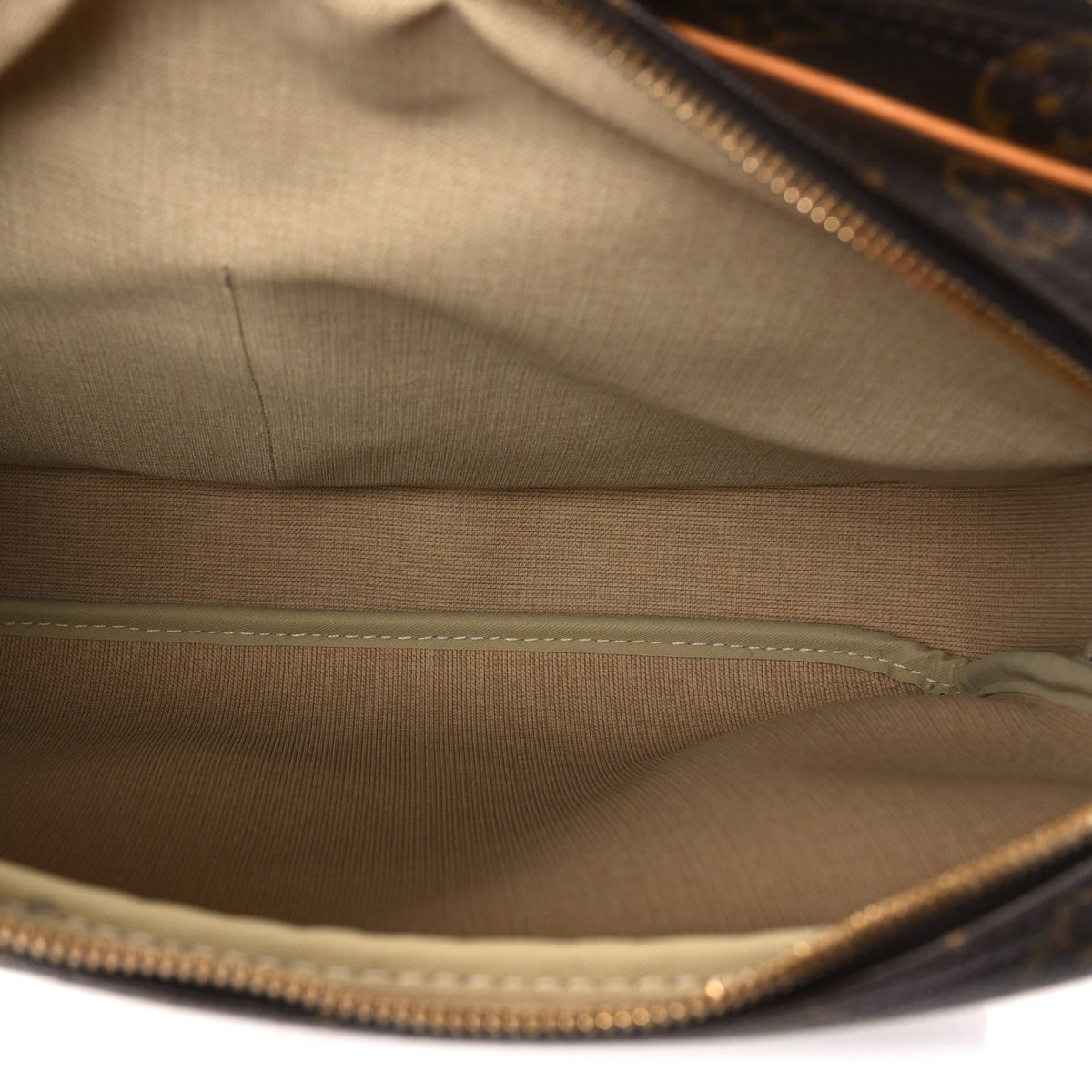 Monogram Reporter Gm Handbag