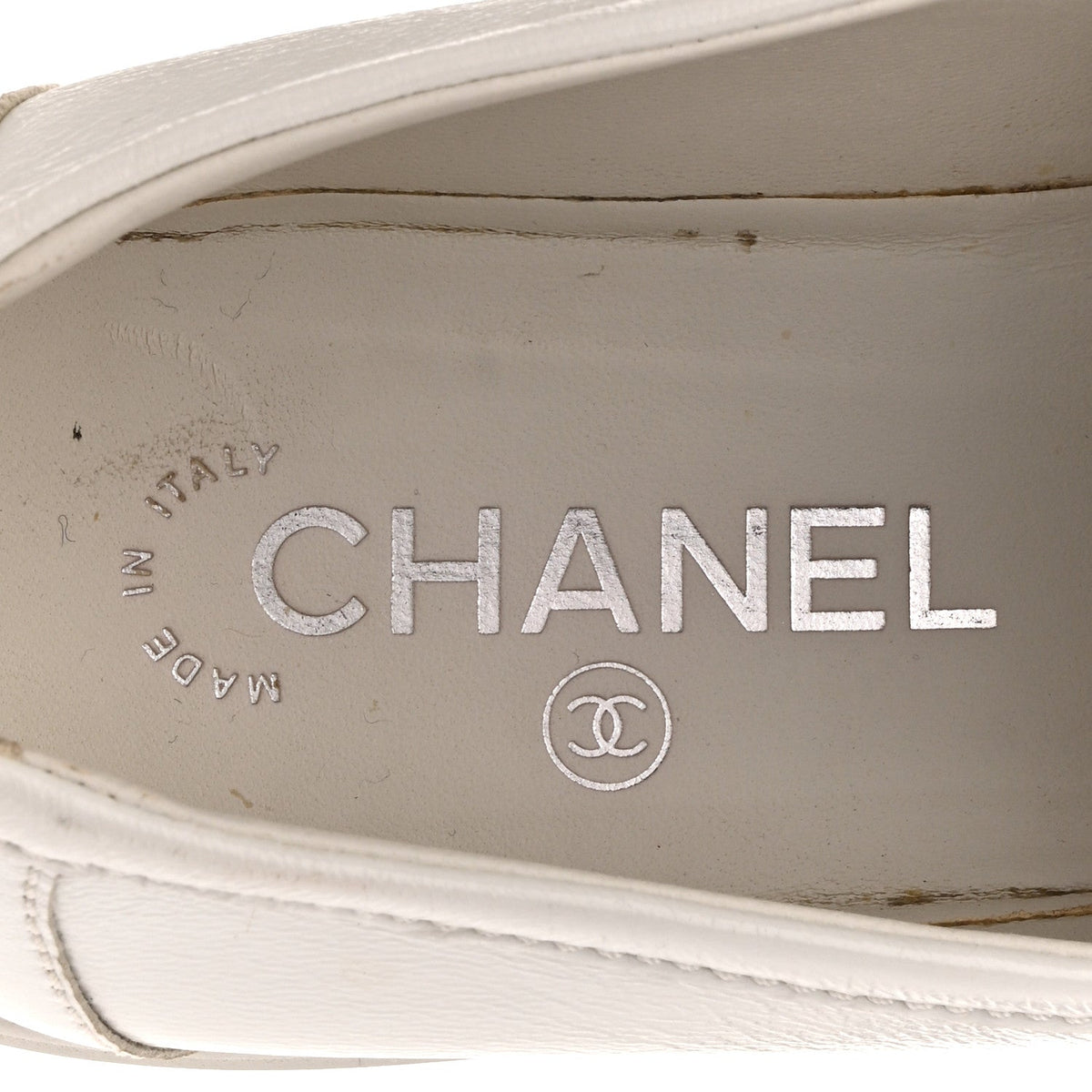 Chanel Shiny Lambskin Women's Quilted CC Turnlock Loafers 40 White