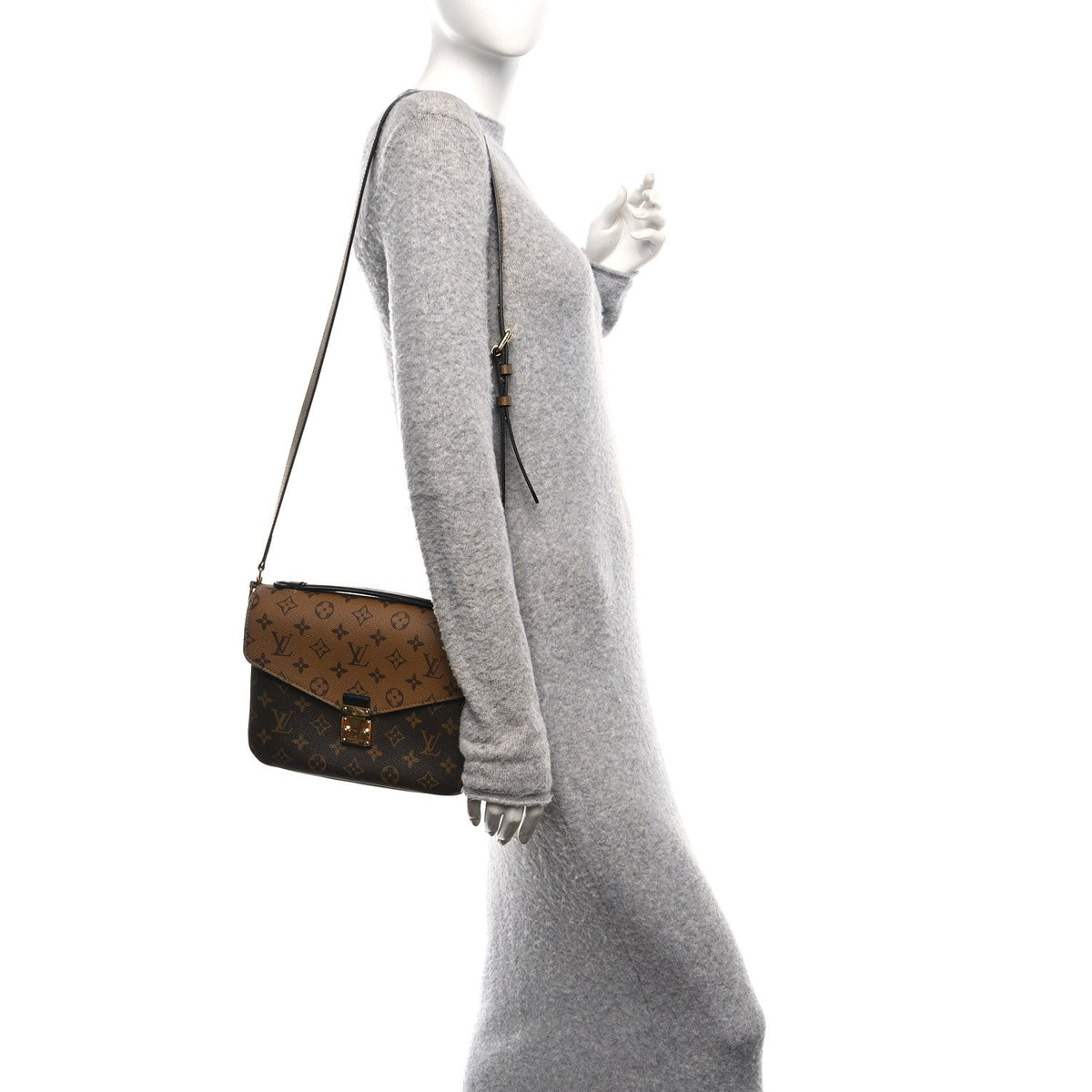 Reverse Monogram Pochette Metis Handbag