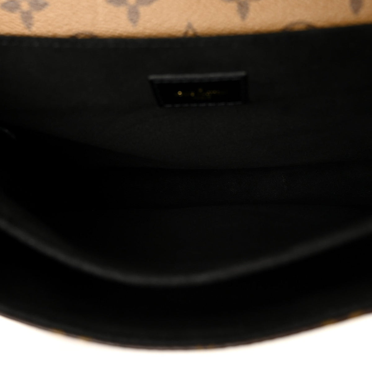 Reverse Monogram Pochette Metis Handbag