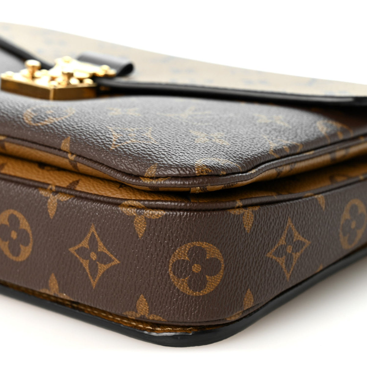 Reverse Monogram Pochette Metis Handbag