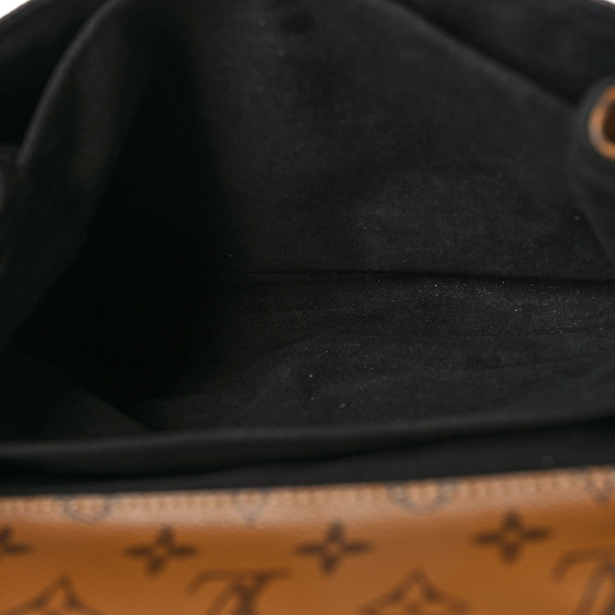 Reverse Monogram Pochette Metis Handbag