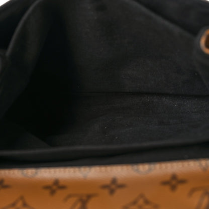 Reverse Monogram Pochette Metis Handbag