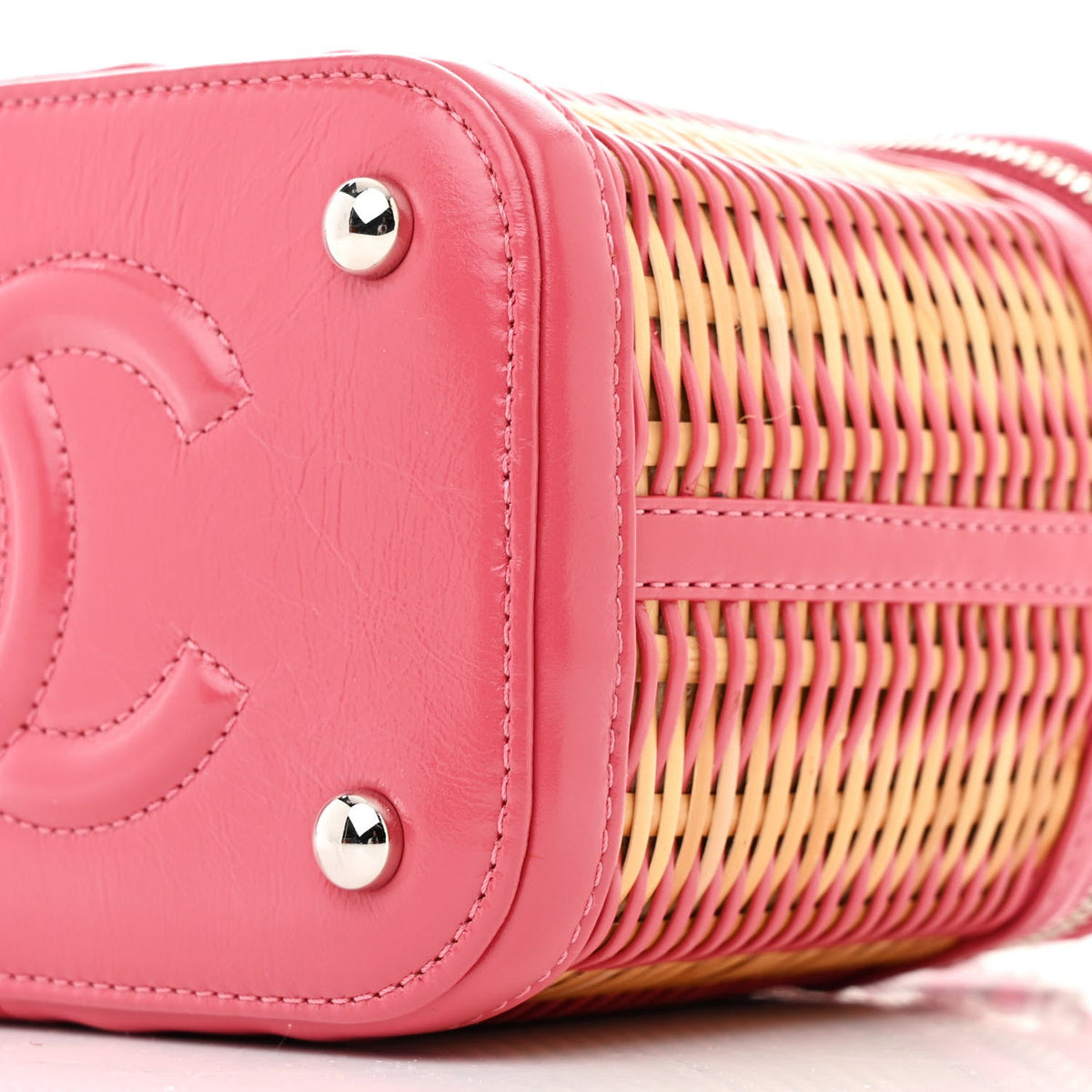 Small Calfskin Handbag - Pink