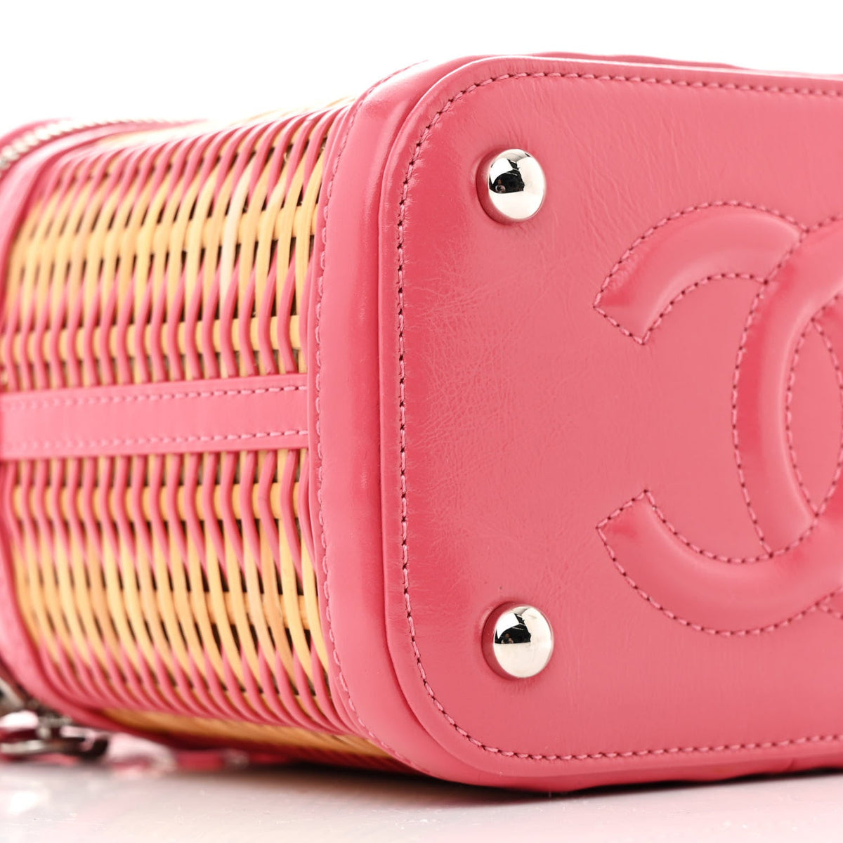 Small Calfskin Handbag - Pink