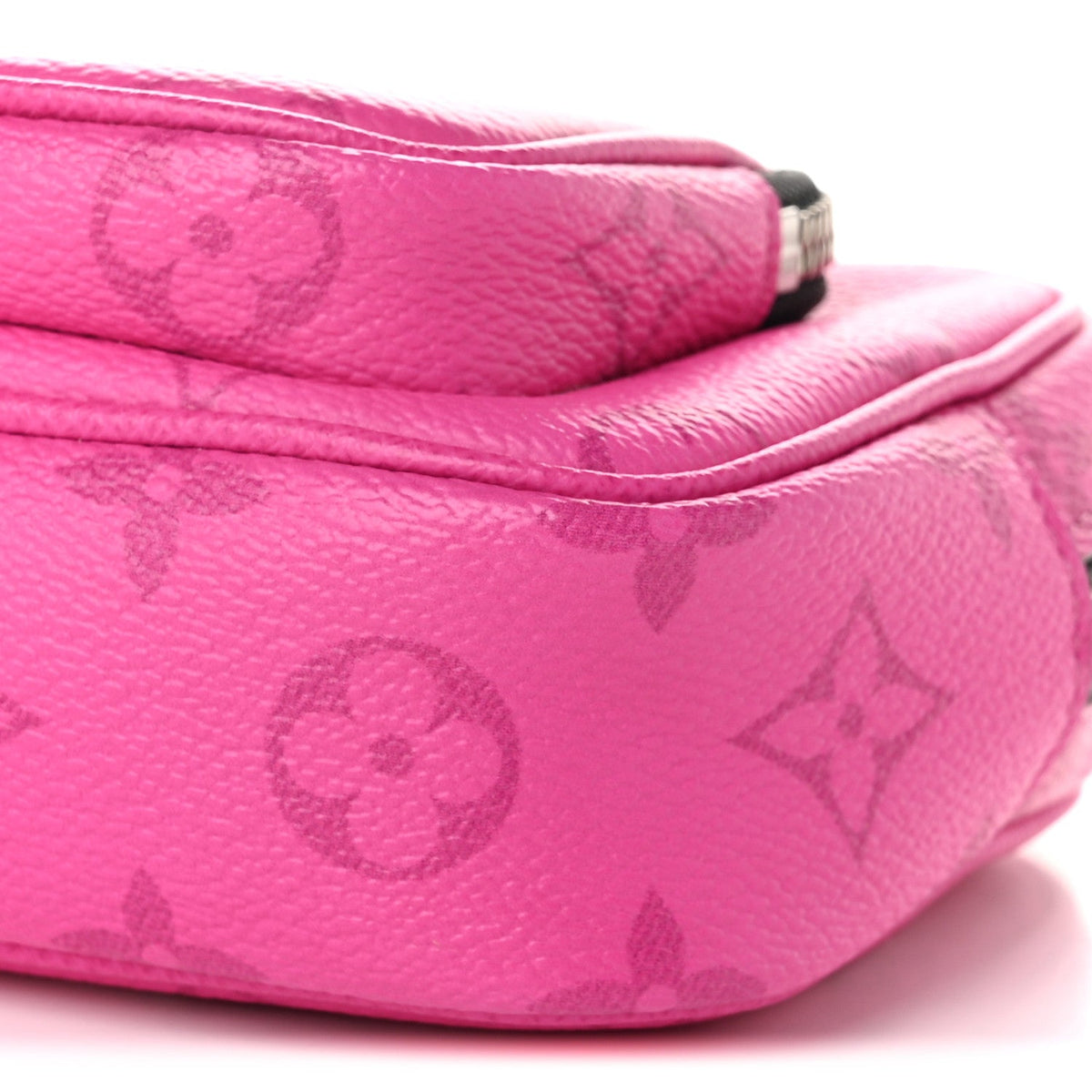 Taigarama Outdoor Pouch Fuchsia Pouch