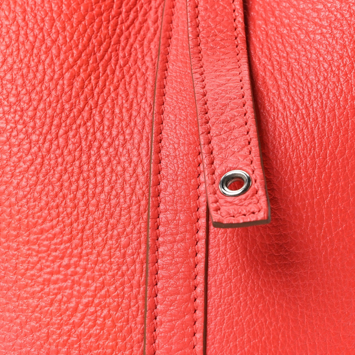 Taurillon Clemence Picotin Lock 18 Pm Ro Handbag