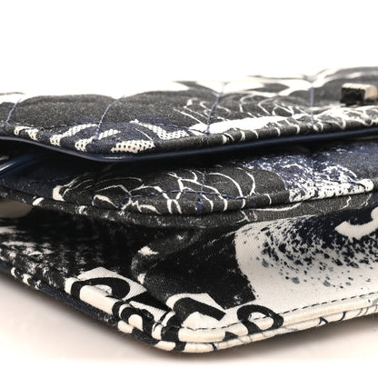 Quilted Canvas Wallet Bag - White