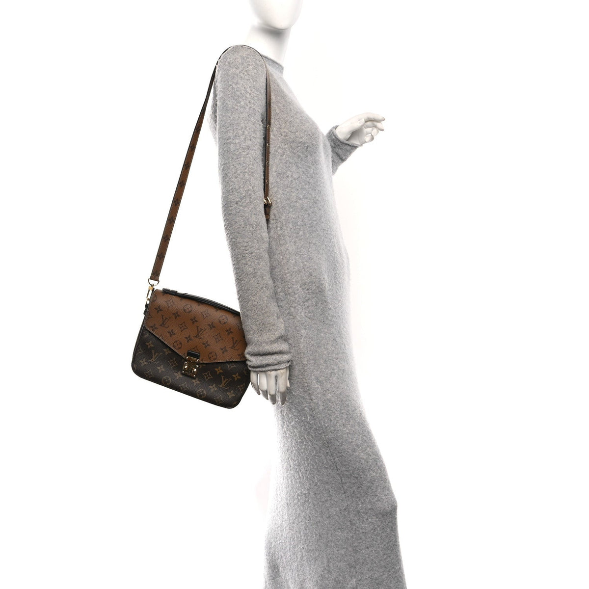 Reverse Monogram Pochette Metis Handbag