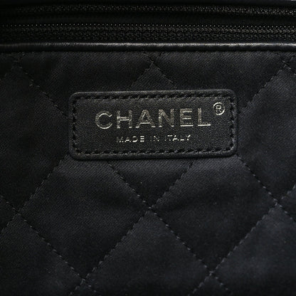 Large Quilted Calfskin Handbag - Black