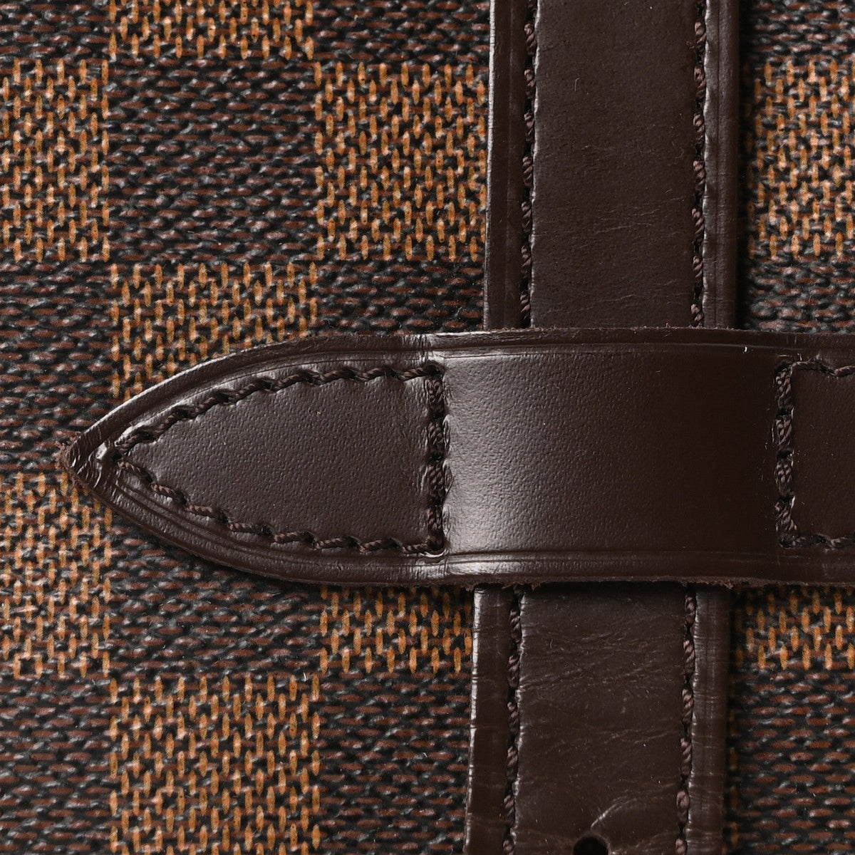 Damier Ebene Saumur 30 Handbag