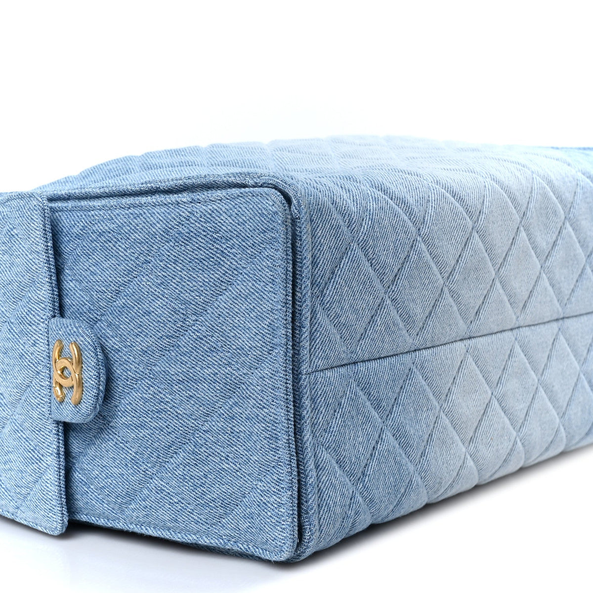 Medium Quilted Handbag - Blue