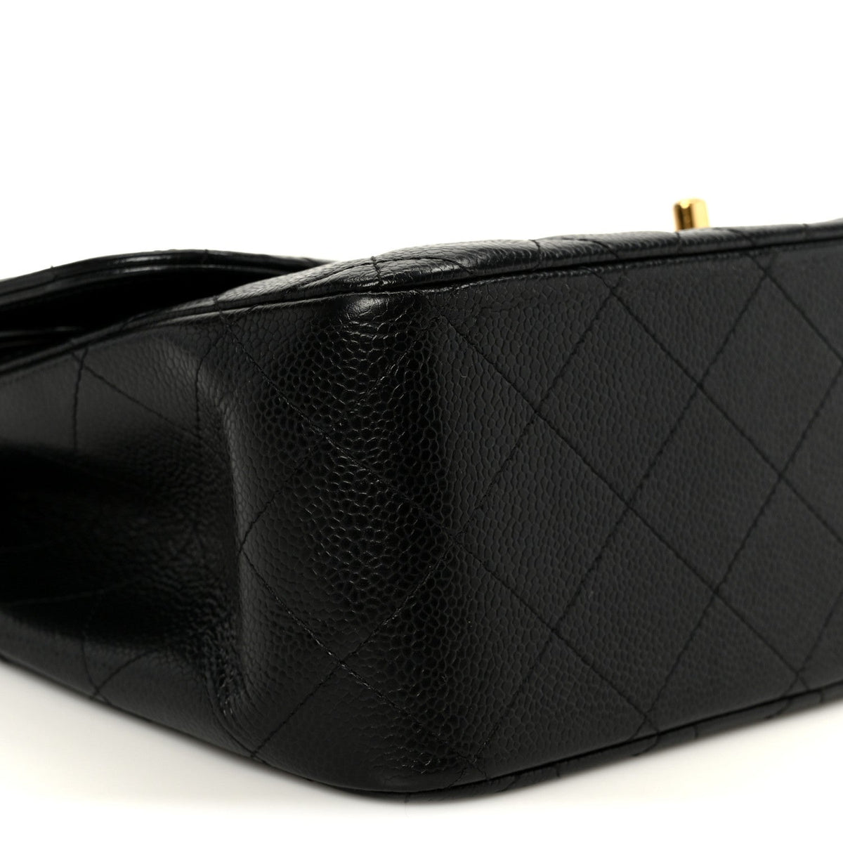 Quilted Caviar Flap Shoulder Bag - Black