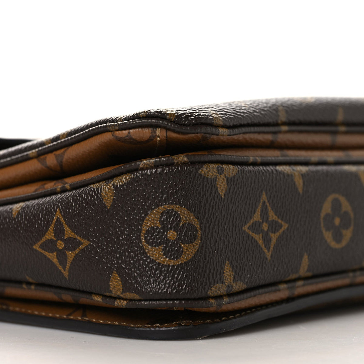 Reverse Monogram Pochette Metis Handbag