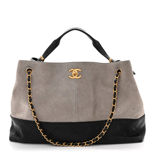 Large Quilted Lambskin Handbag - Grey