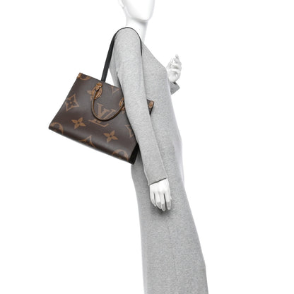 Reverse Monogram Giant Onthego Mm Handbag
