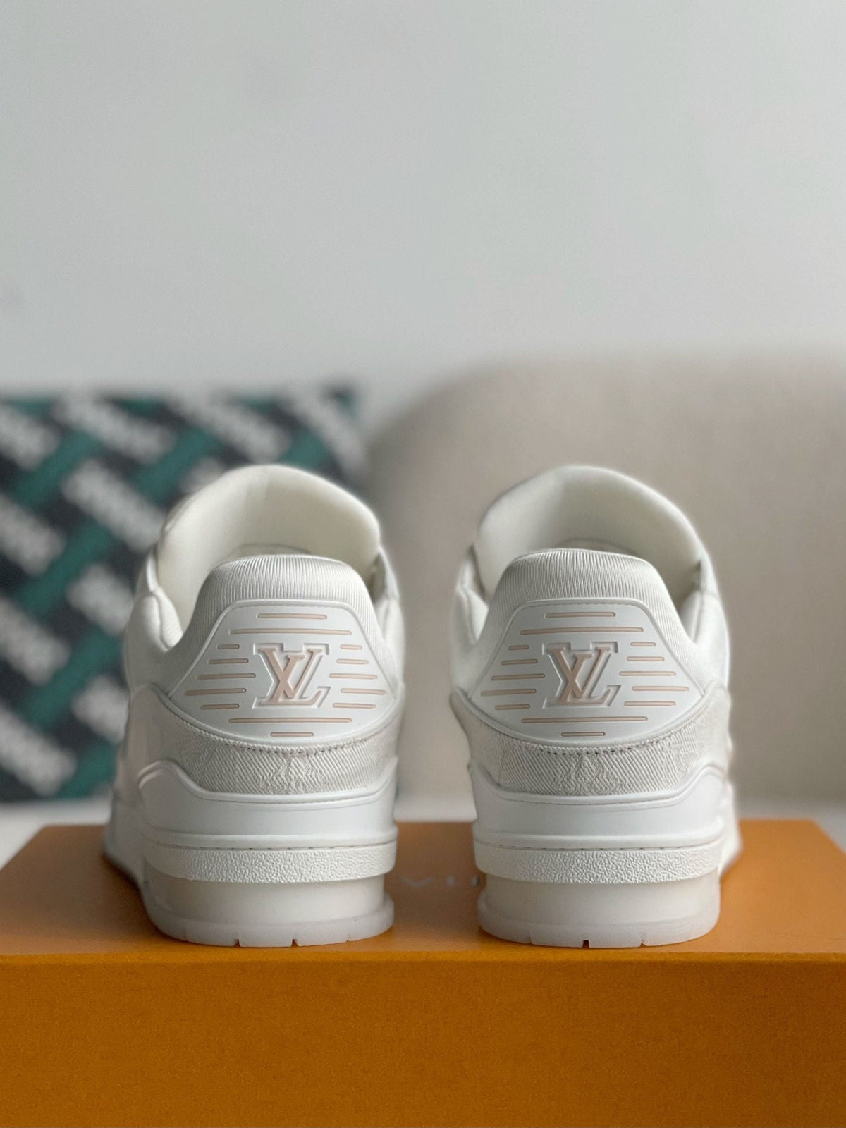 Trainer White - Casual Everyday Shoe