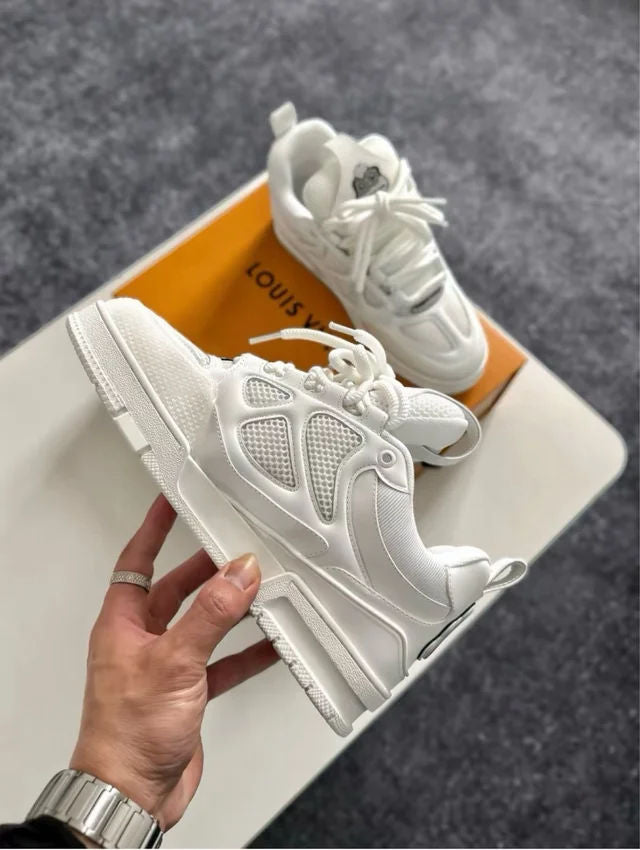 Skate Sneaker - Low-Top Casual Lace-Up Shoe