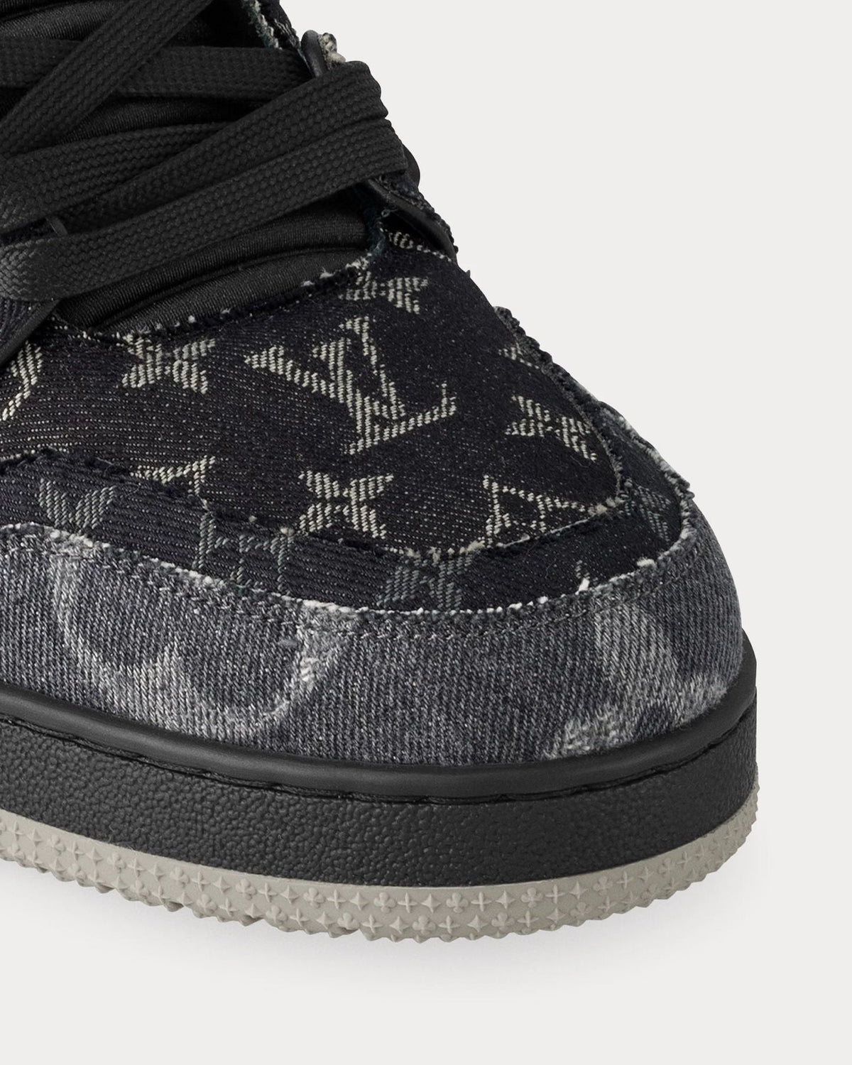 Trainer Black - Casual Everyday Shoe