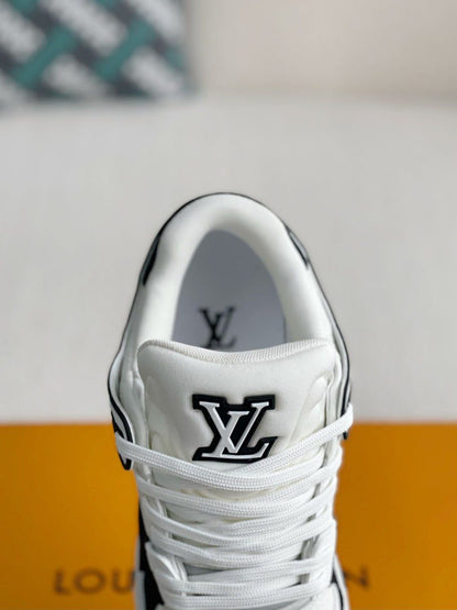 Trainer Black/White - Casual Everyday Shoe