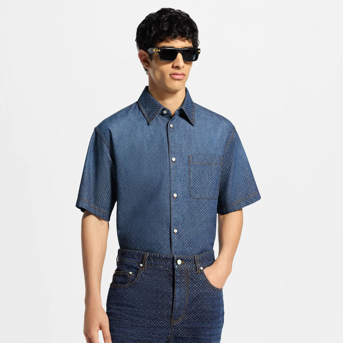 Men's Reflective Chambray Short-Sleeved Shirt