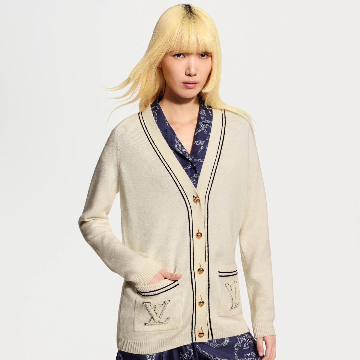 Women's Contrast Accent Oversized Cardigan